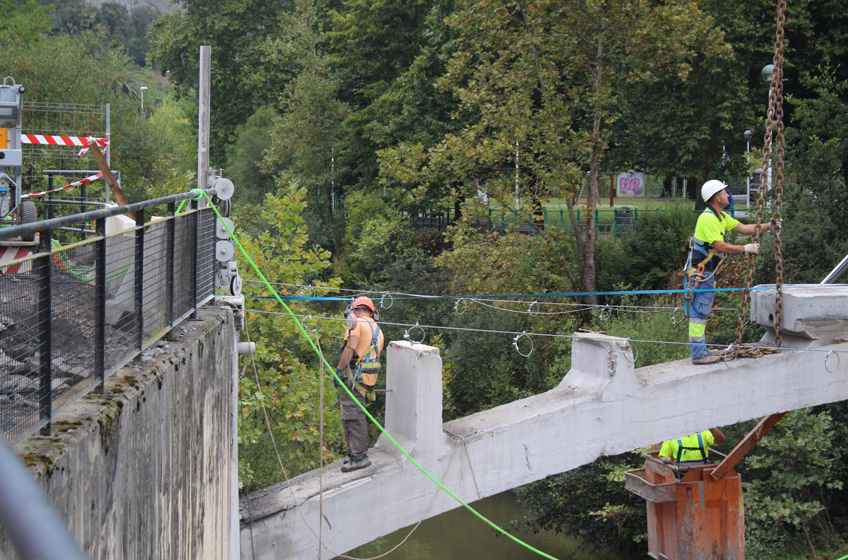 Retirada de puente en LLodio