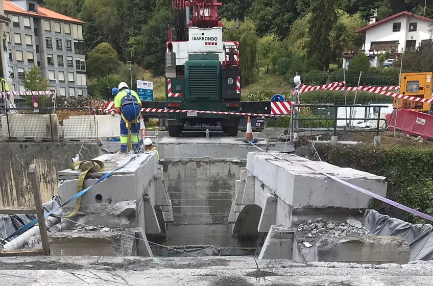 Retirada de puente en LLodio