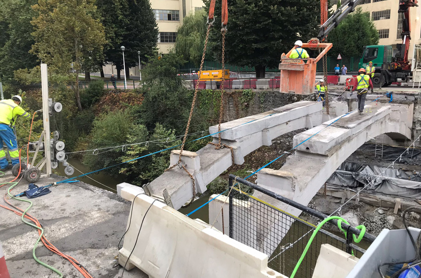 Retirada de puente en LLodio