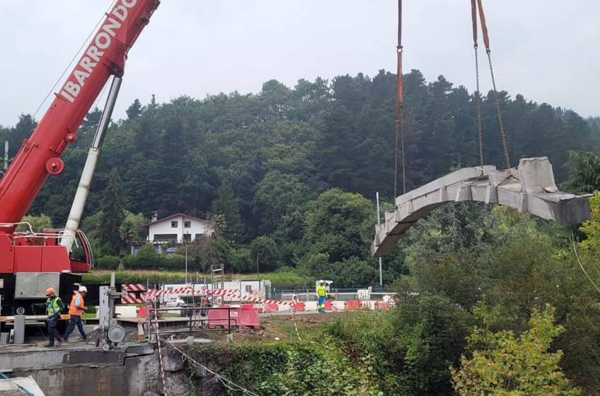 Retirada de puente en LLodio