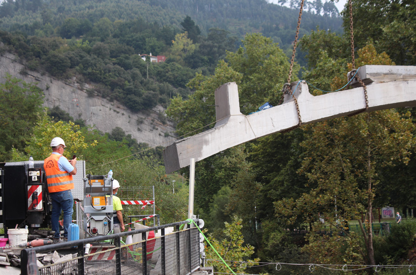 Retirada de puente en LLodio
