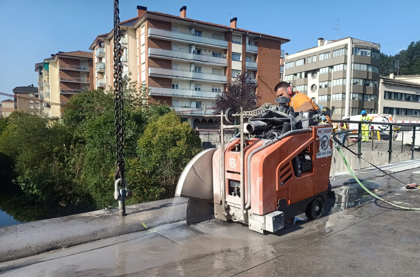 Retirada de puente en LLodio