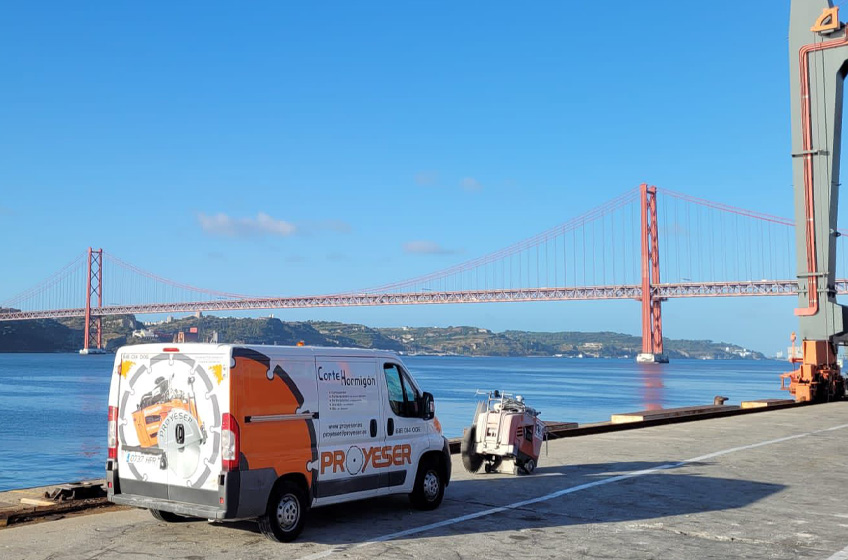 Corte en el Puente 25 de abril en Lisboa